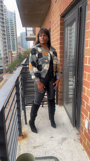 Striking Sweater-Gray & Black